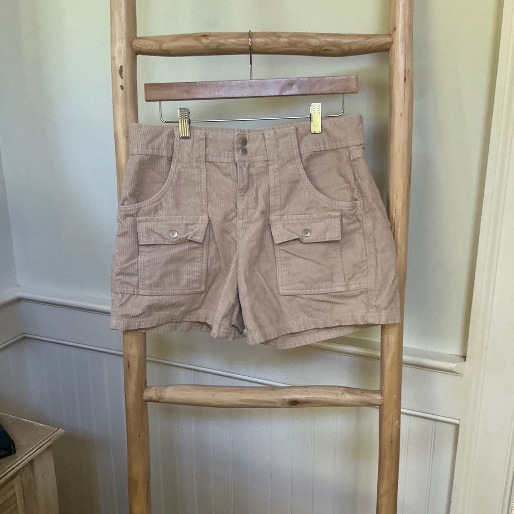 BDG Urban Outfitters Tan Corduroy Cargo Shorts Womens 4 High Rise Utility Beige‎